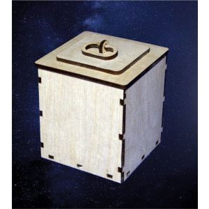 Коробка квадратная большая 10,5*10,5*13 см,