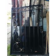 Ворота кованые «Греция 2» металлические арочные со смещением